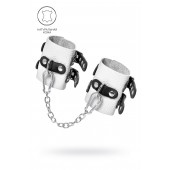 Бело-черные наручники с двумя ремешками и люверсами - Pecado - купить с доставкой в Красногорске