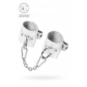 Белые мягкие кожаные наручники с люверсами - Pecado - купить с доставкой в Красногорске