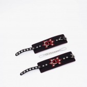 Черные кожаные наручники с красным декором и строчкой - Crazy Handmade - купить с доставкой в Красногорске