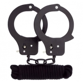 Чёрные наручники из листового металла в комплекте с веревкой BONDX METAL CUFFS LOVE ROPE SET - Dream Toys - купить с доставкой в Красногорске