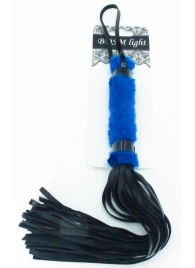 Нежная плеть с синим мехом BDSM Light - 43 см. - БДСМ Арсенал - купить с доставкой в Красногорске