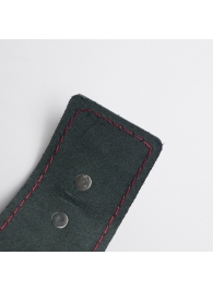 Черные кожаные наручники с красной строчкой - Crazy Handmade - купить с доставкой в Красногорске